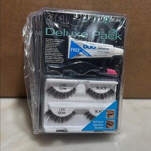 • Ardell Deluxe Pack